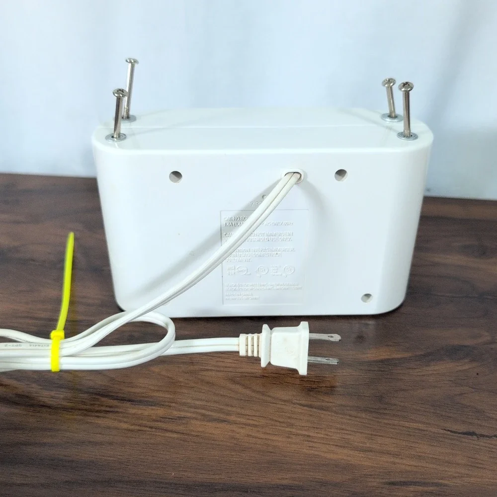 BLACK+DECKER Spacemaker Under-Counter Can Opener EC85 White Hardware Tested